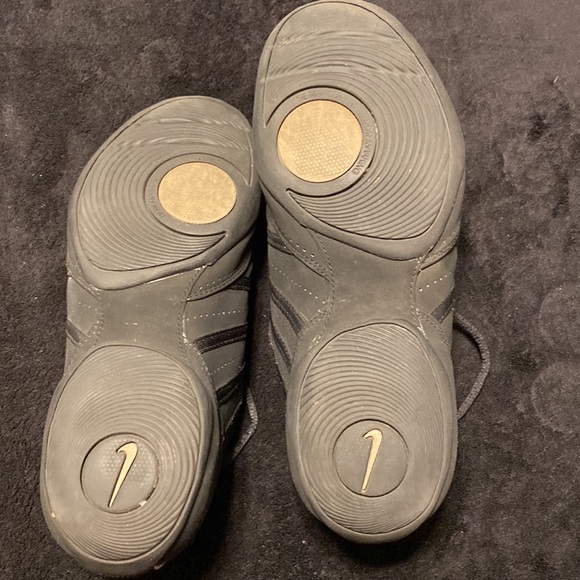 Tennis shoes.  Good for balancing or dance - Picture 6 of 6